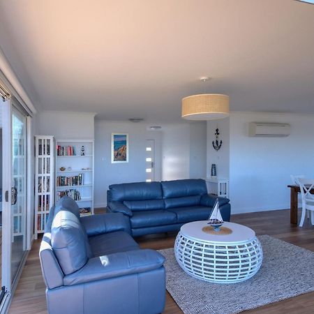 Sandbar Beach House Villa Coles Bay Bagian luar foto