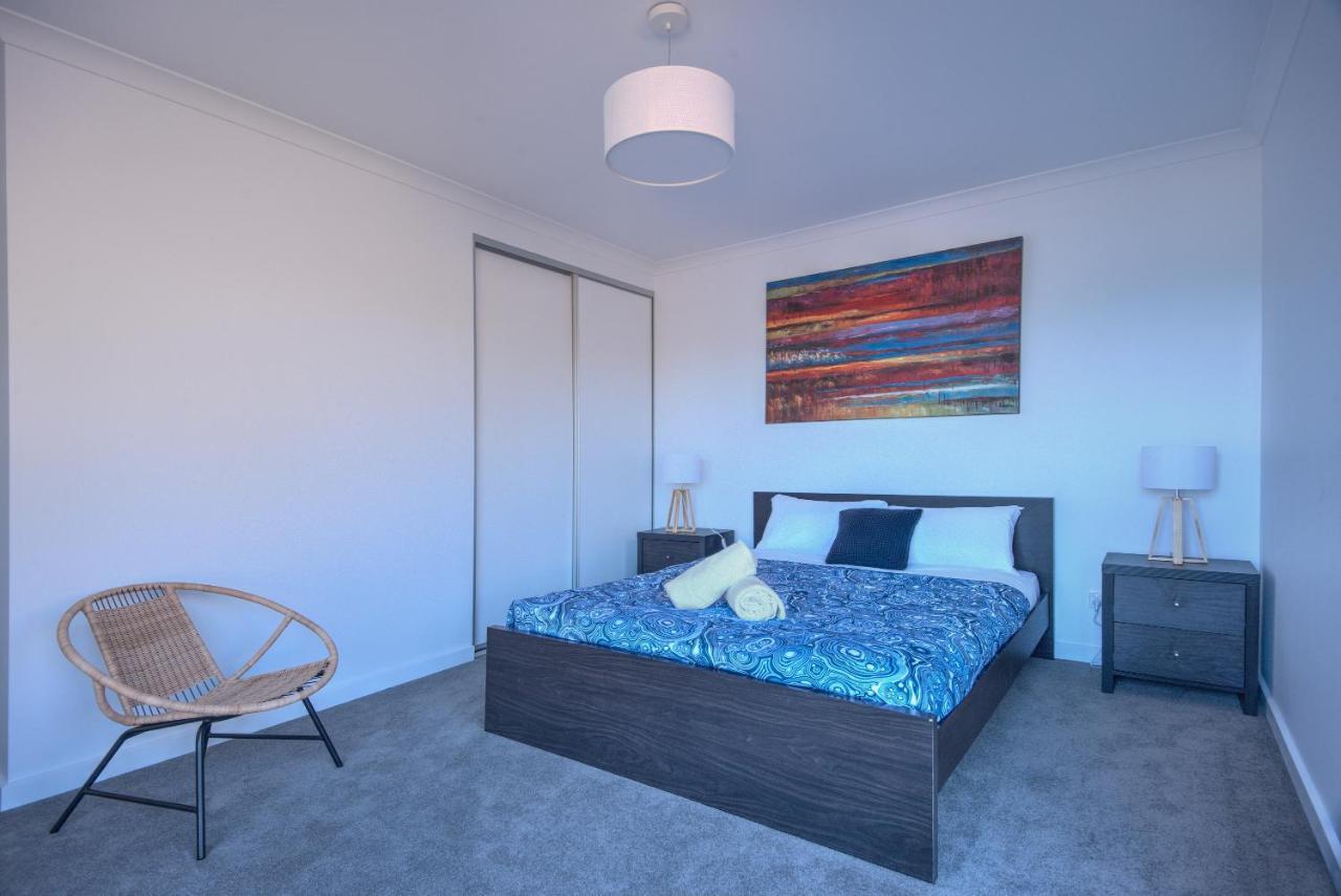 Sandbar Beach House Villa Coles Bay Bagian luar foto